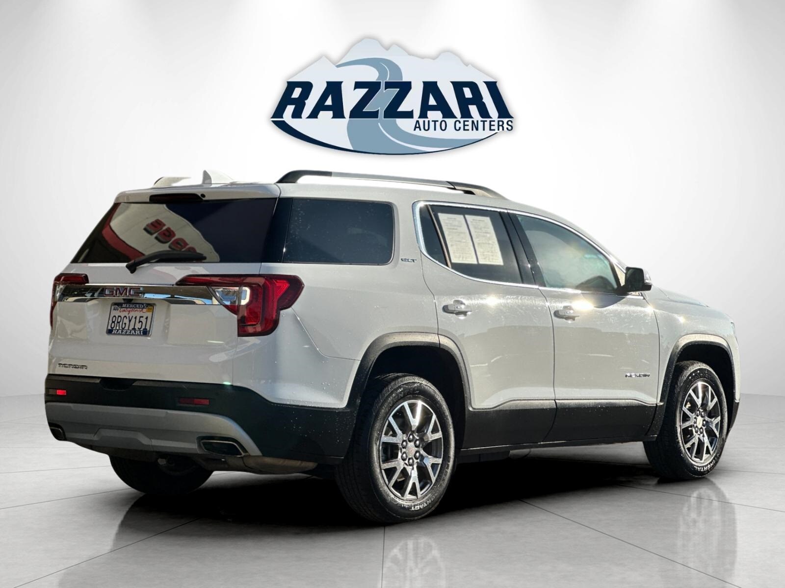 2020 Gmc Acadia SLT photo 2