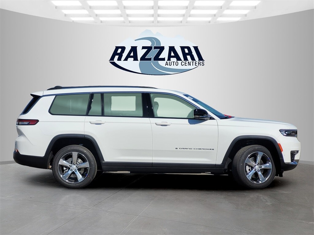 2024 Jeep Grand Cherokee Limited photo 2
