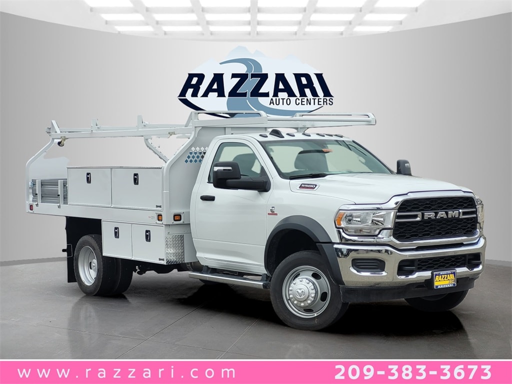New 2024 Ram 5500 Chassis Cab 5500 TRADESMAN CHASSIS REGULAR CAB 4X4 84' CA Pickup