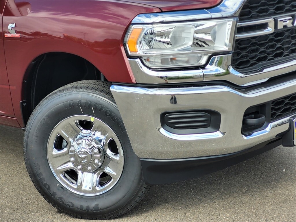2024 Ram 3500 Tradesman photo 3