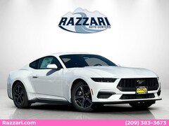 2025 Ford Mustang Ecoboost Fastback CAR