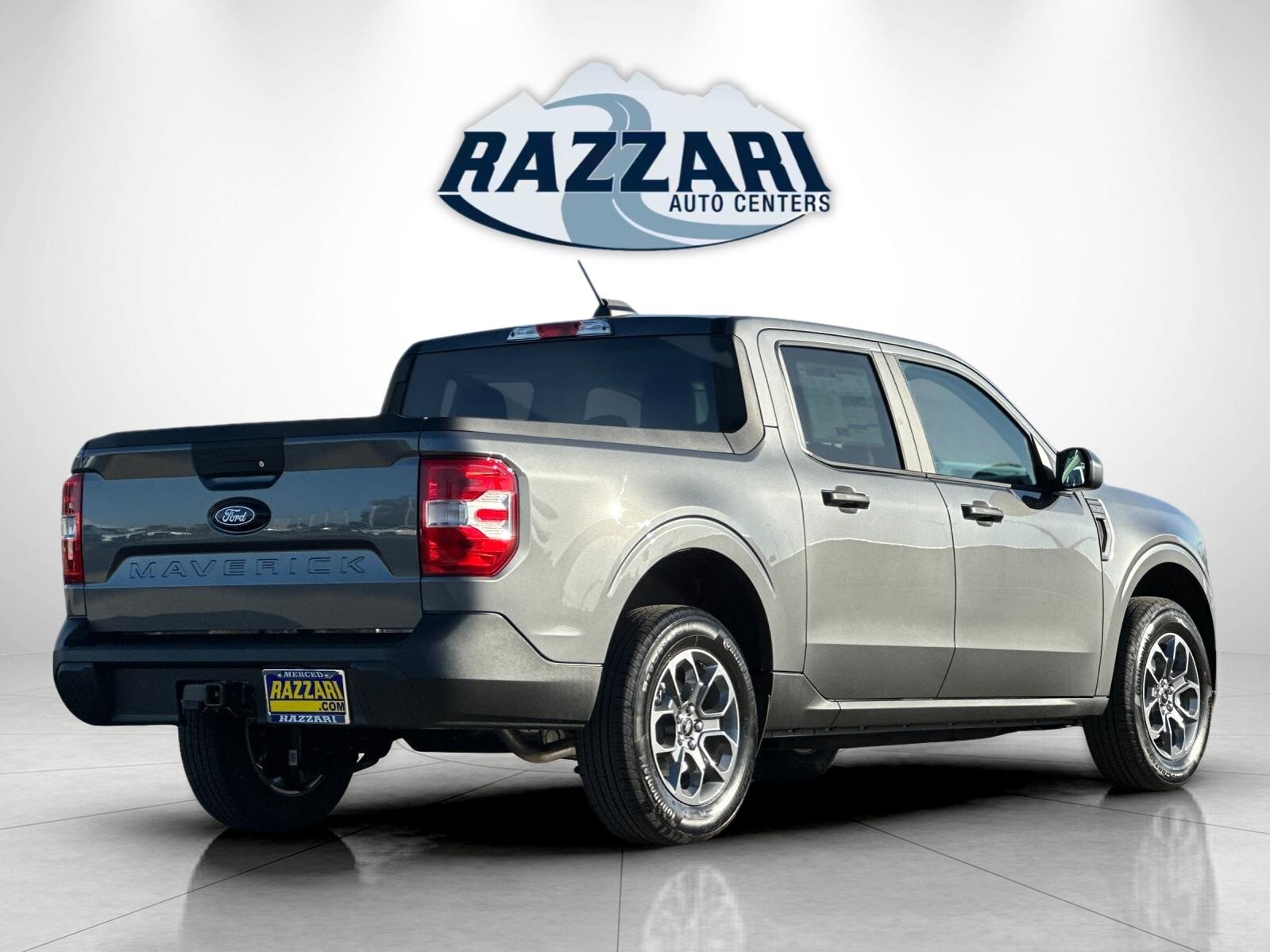 2025 Ford Maverick XLT photo 3