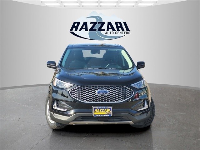 2024 Ford Edge SEL photo 2