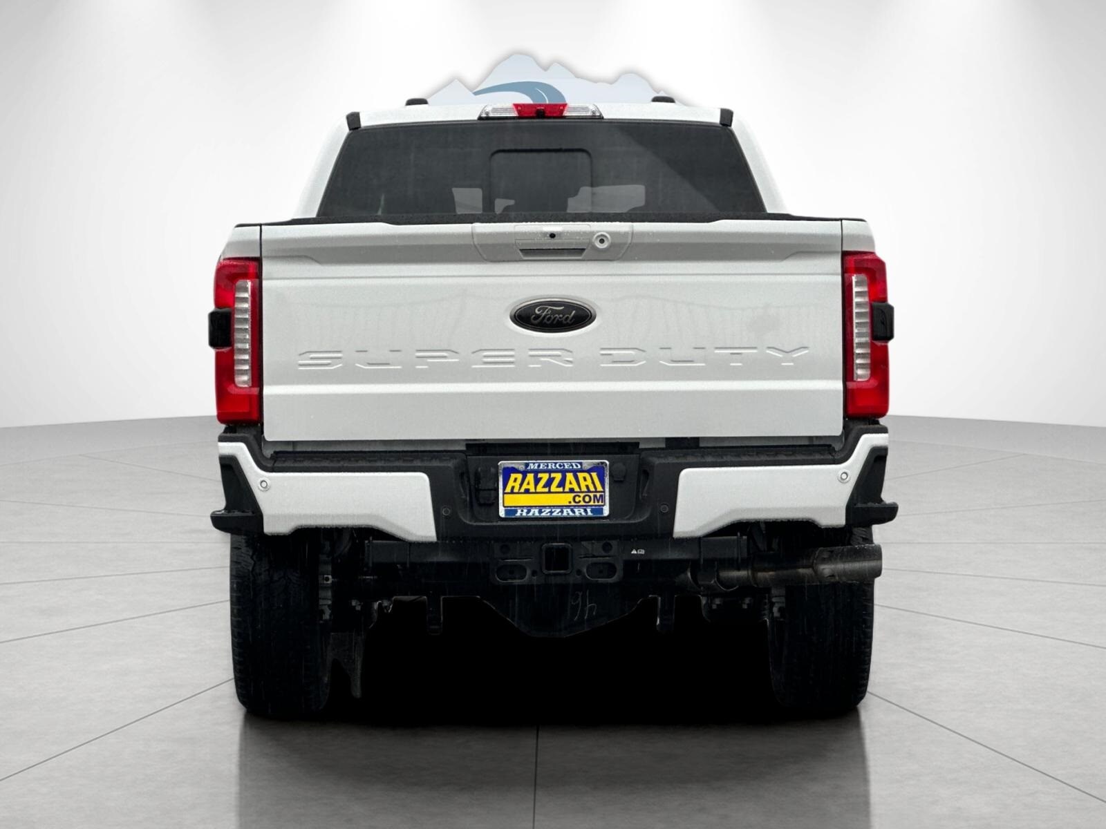 2025 Ford F-250 Lariat photo 4