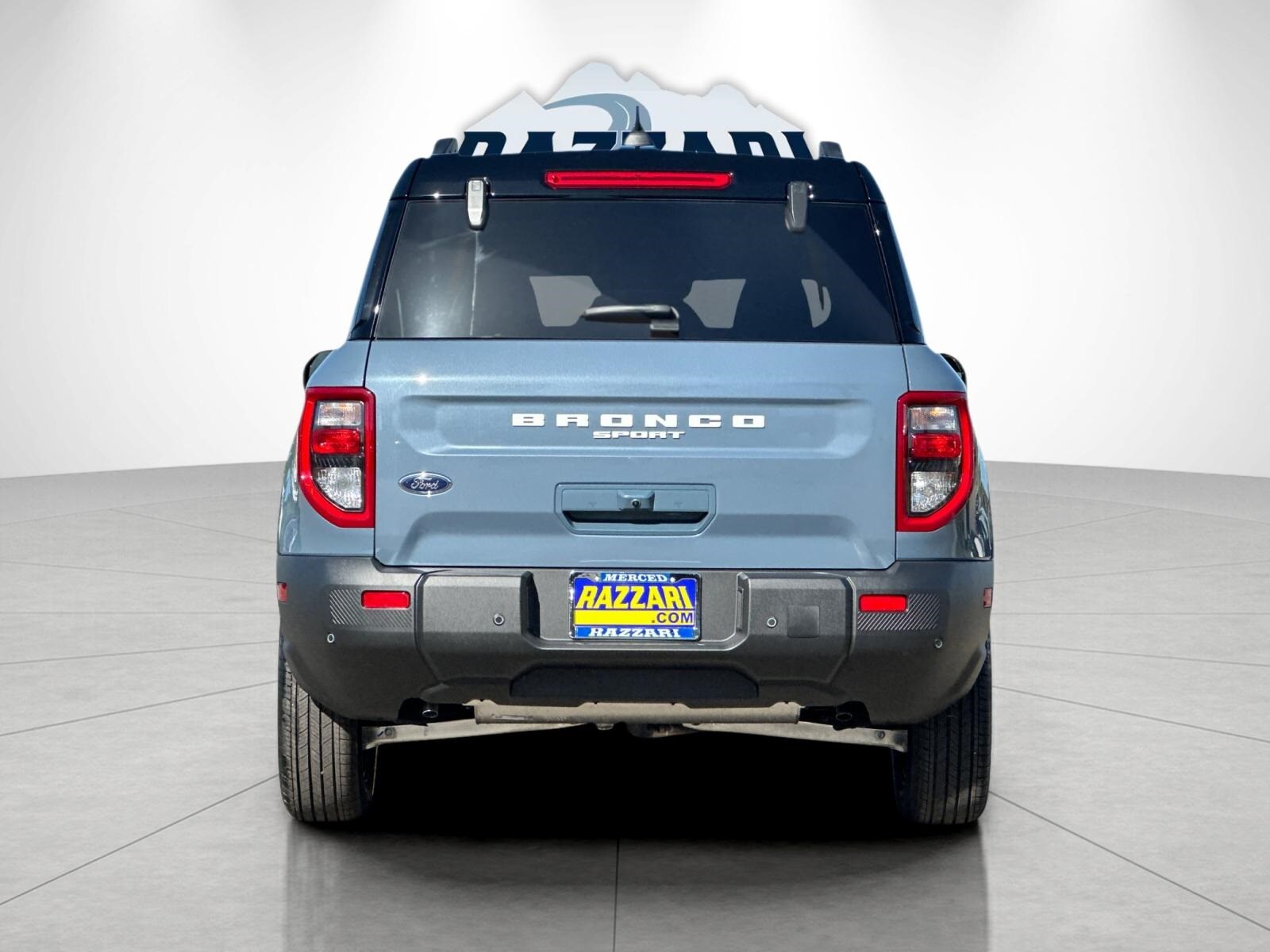 2025 Ford Bronco Sport Outer Banks photo 2