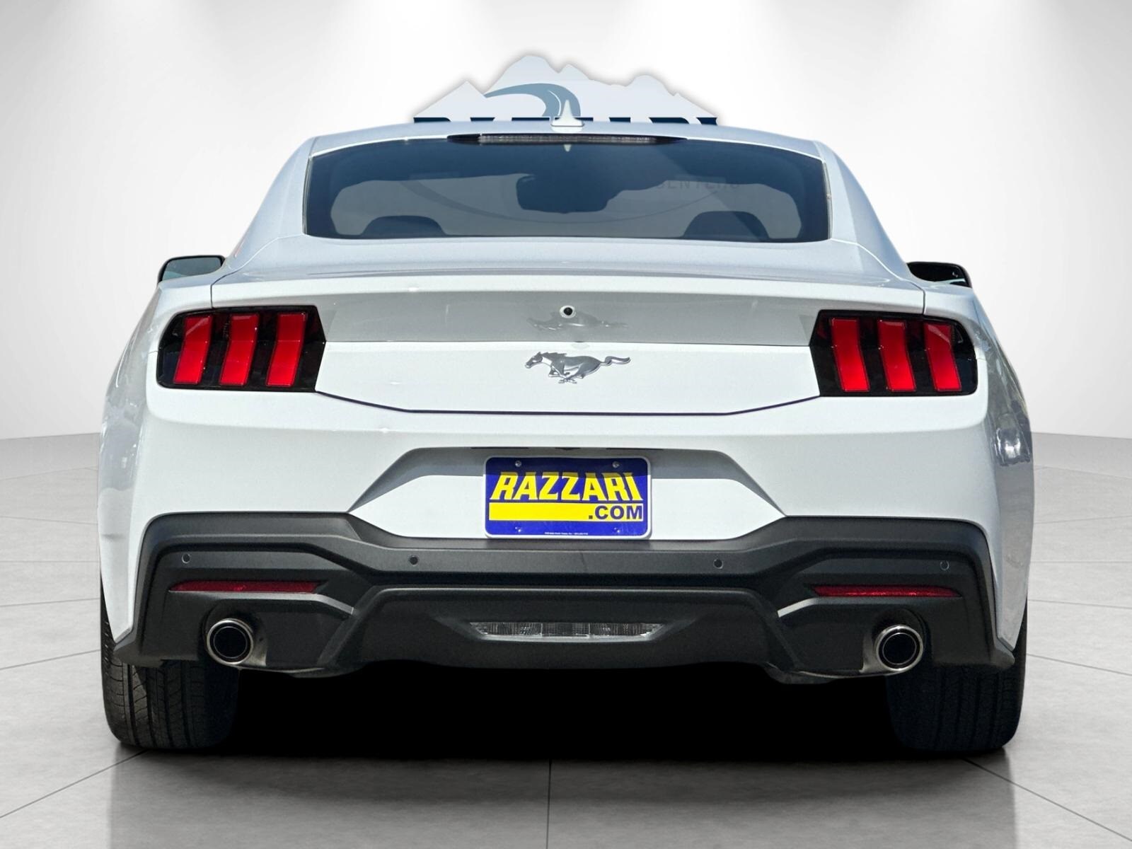 2025 Ford Mustang EcoBoost photo 4