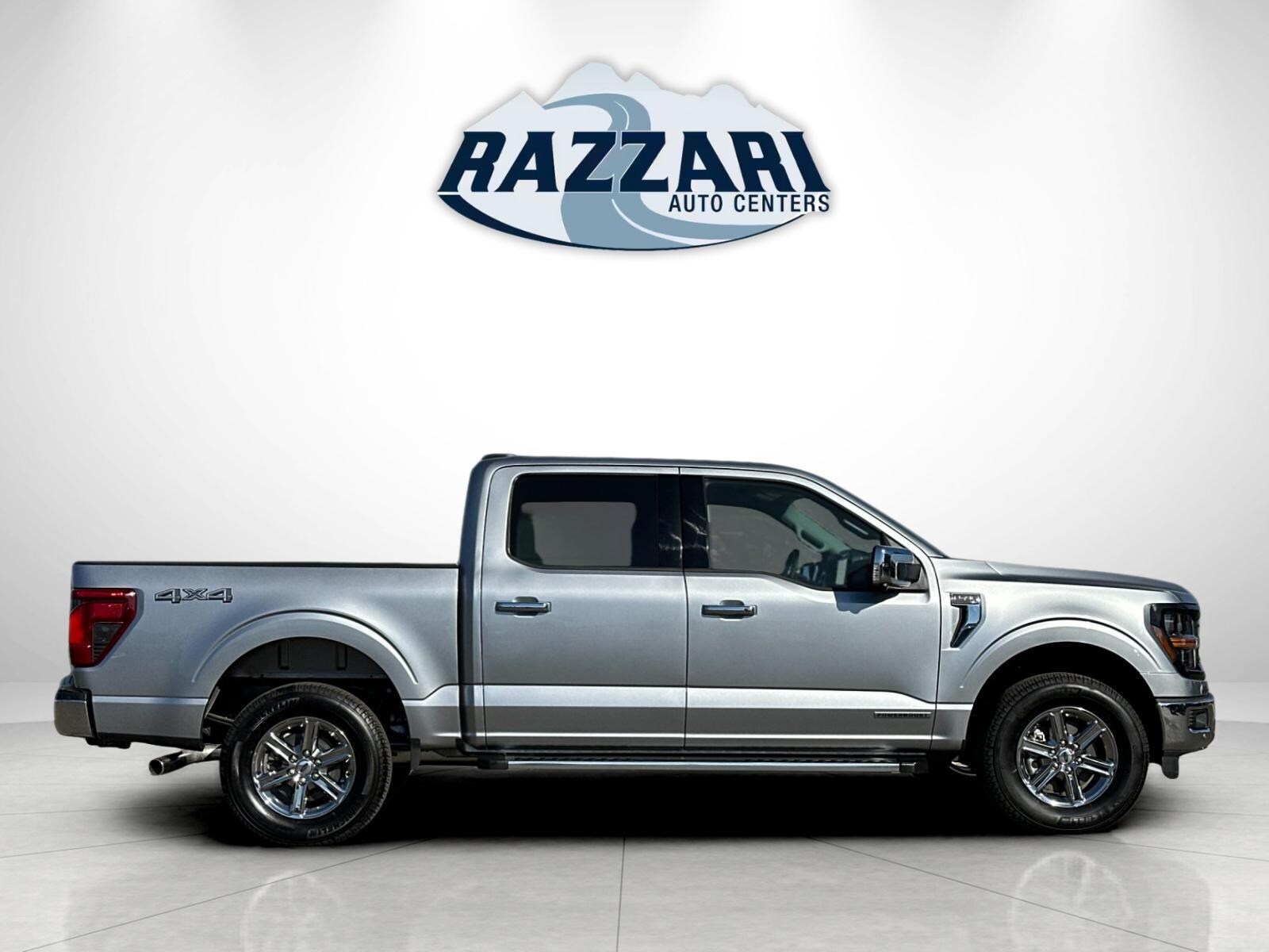 2025 Ford F-150 XLT photo 2