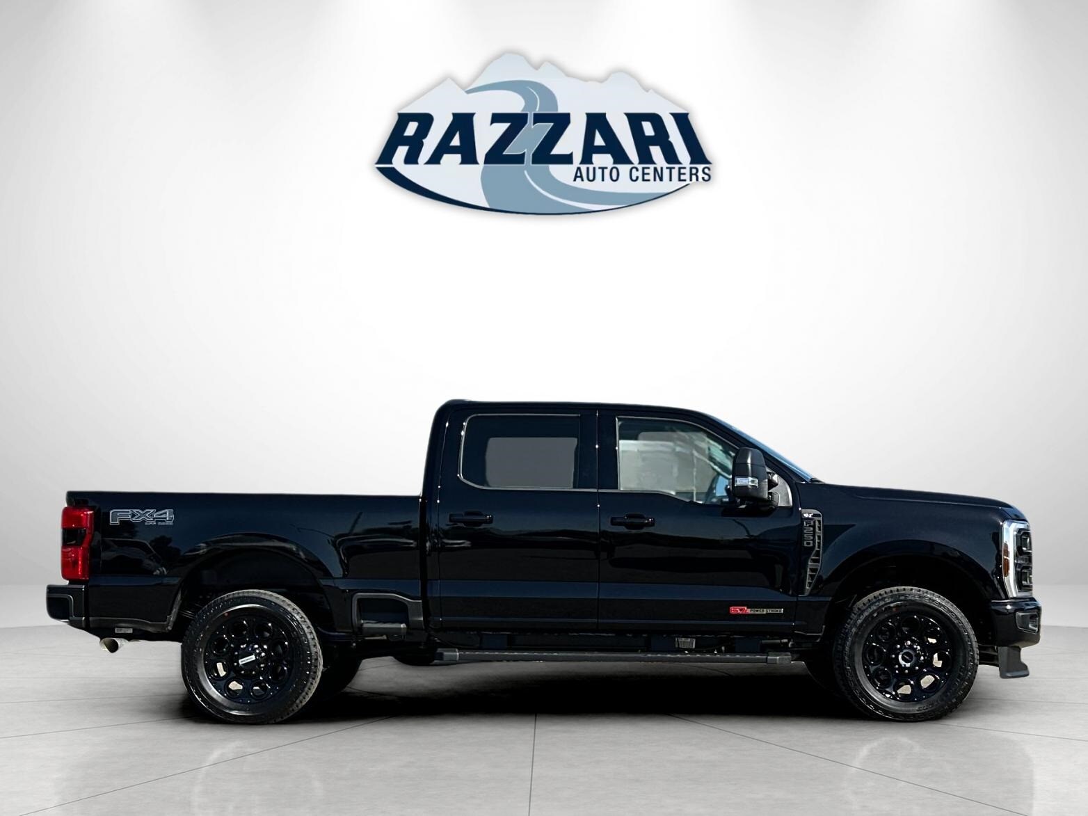 2025 Ford F-250 XLT photo 2