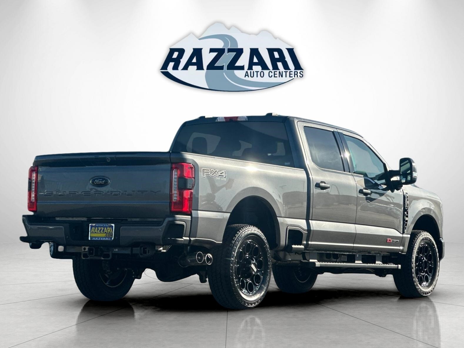 2025 Ford F-250 XLT photo 3