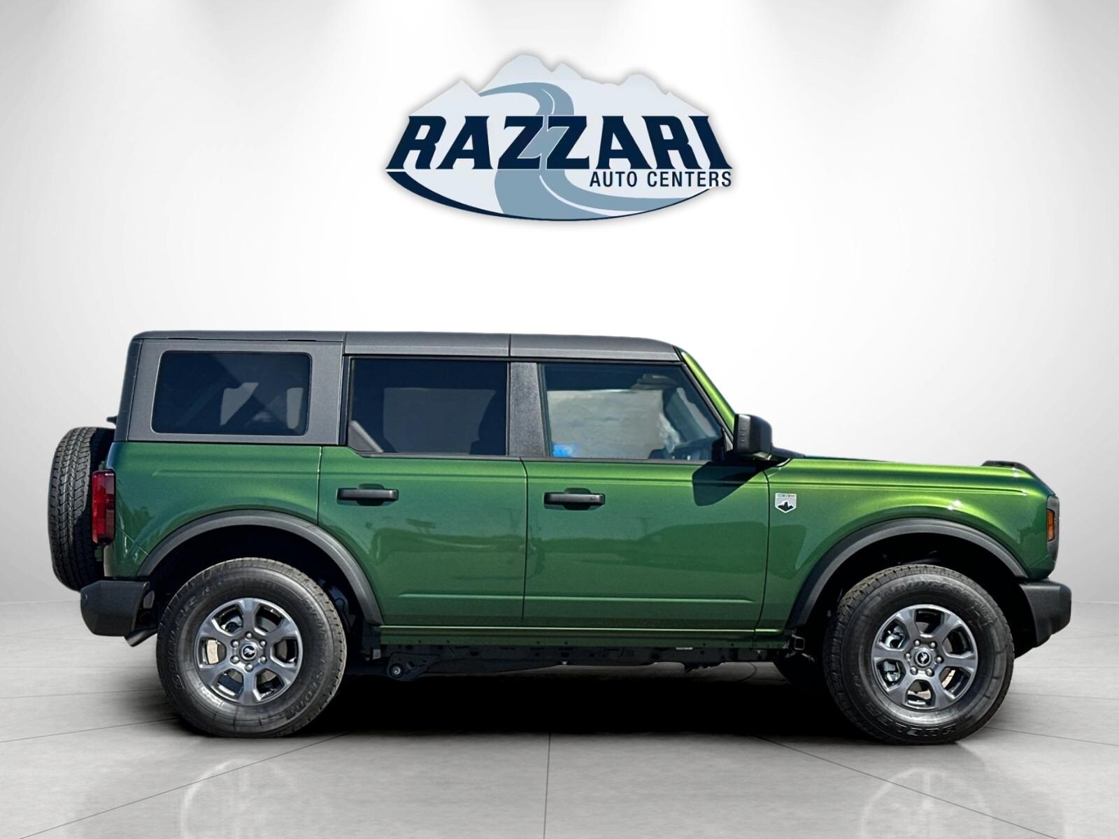 2025 Ford Bronco Big Bend photo 2