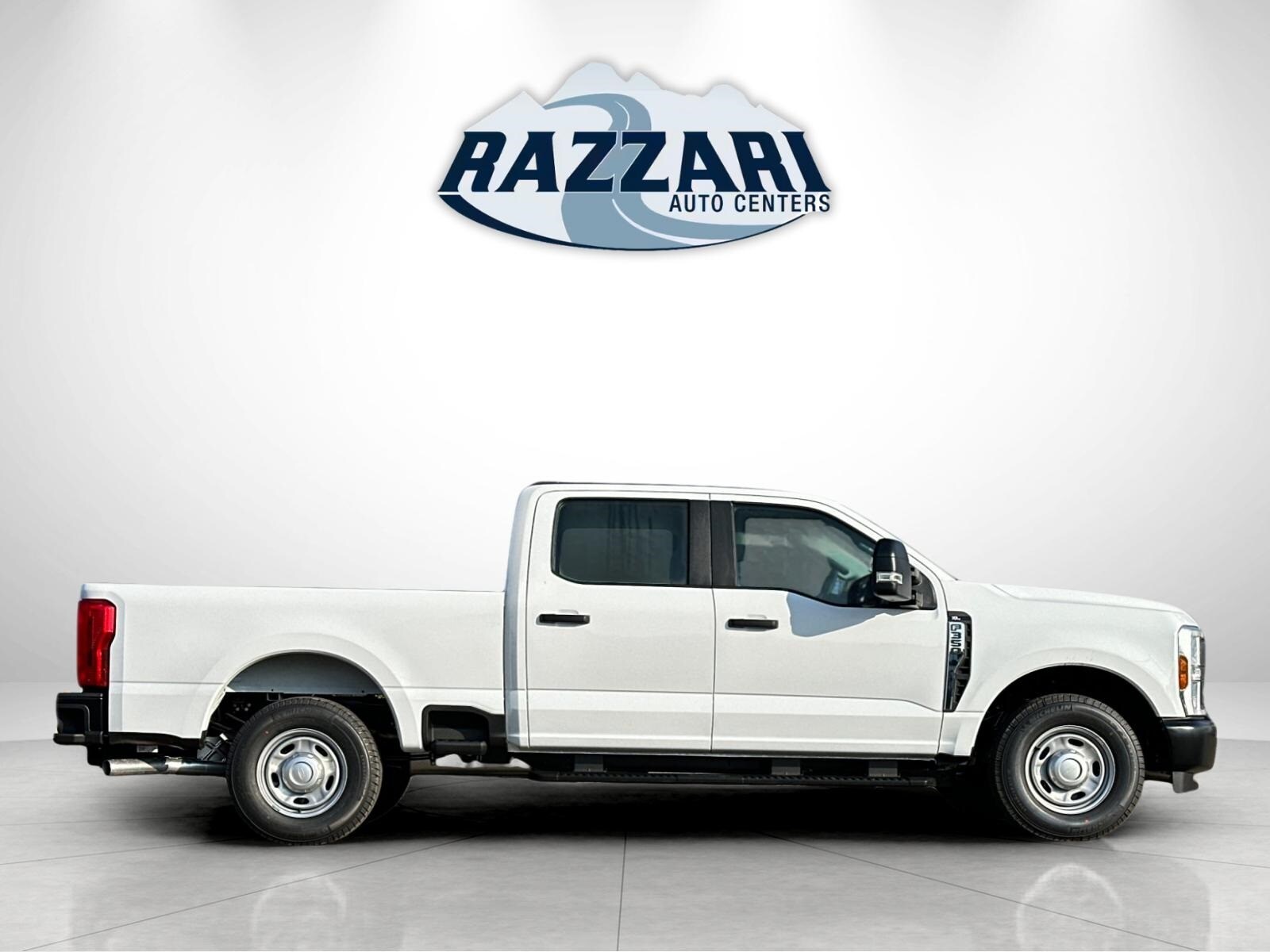 2025 Ford F-350 XL photo 2