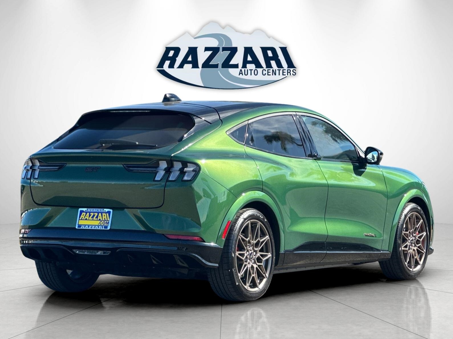 2025 Ford Mustang Mach-E GT photo 3