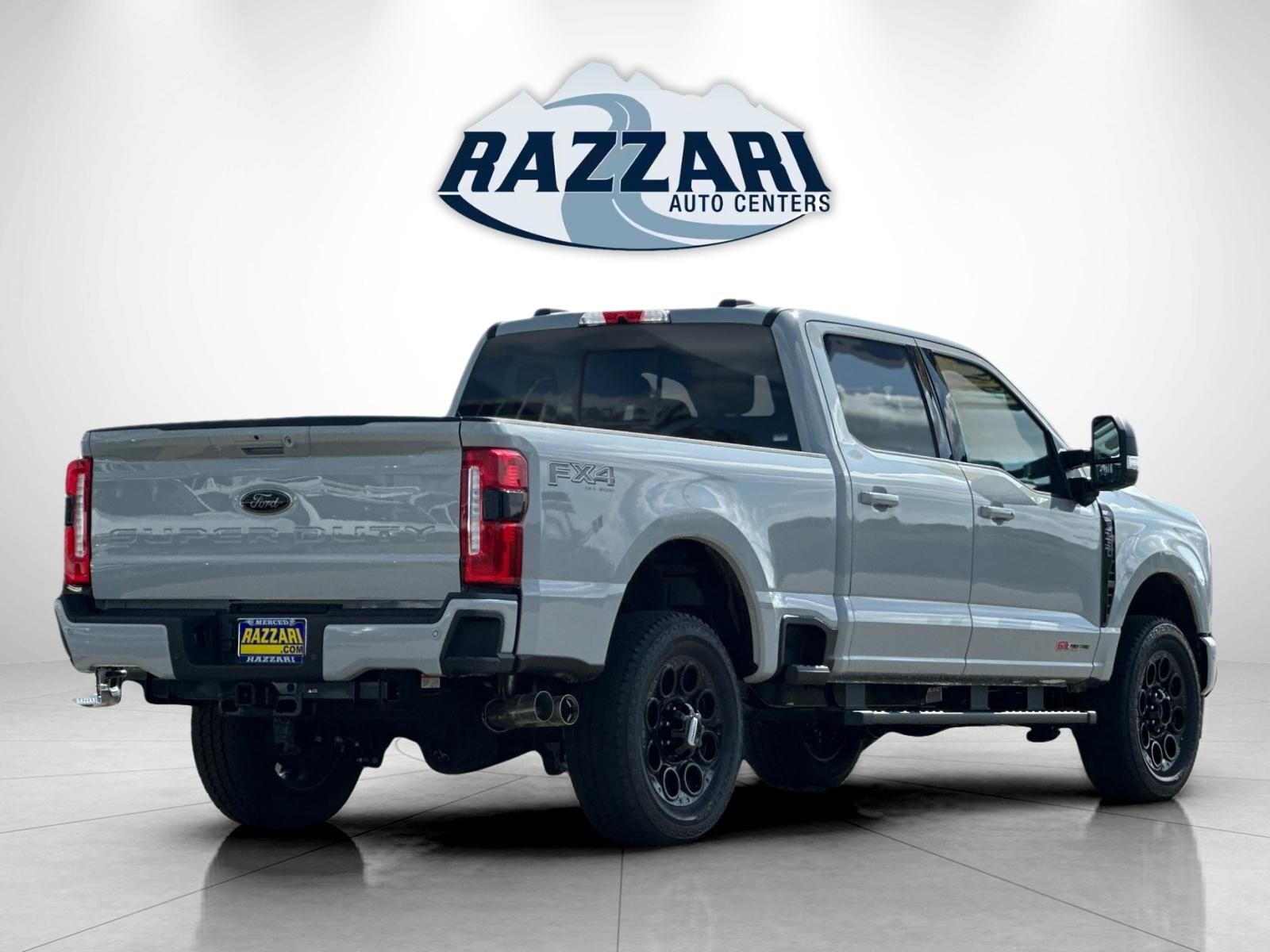 2025 Ford F-250 XLT photo 3