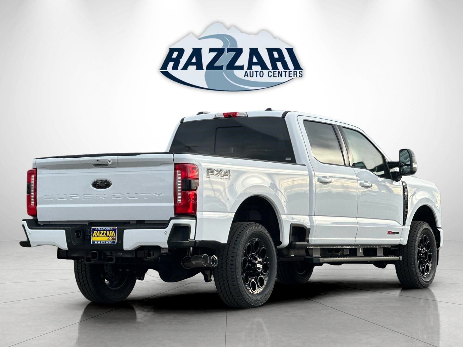 2025 Ford F-250 XLT photo 3
