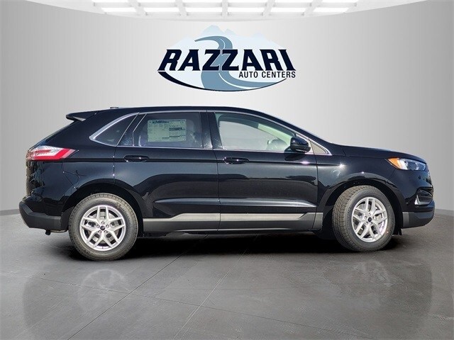 2024 Ford Edge SEL photo 4