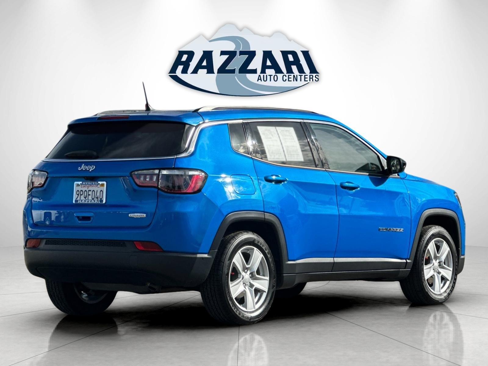 2022 Jeep Compass Latitude photo 3