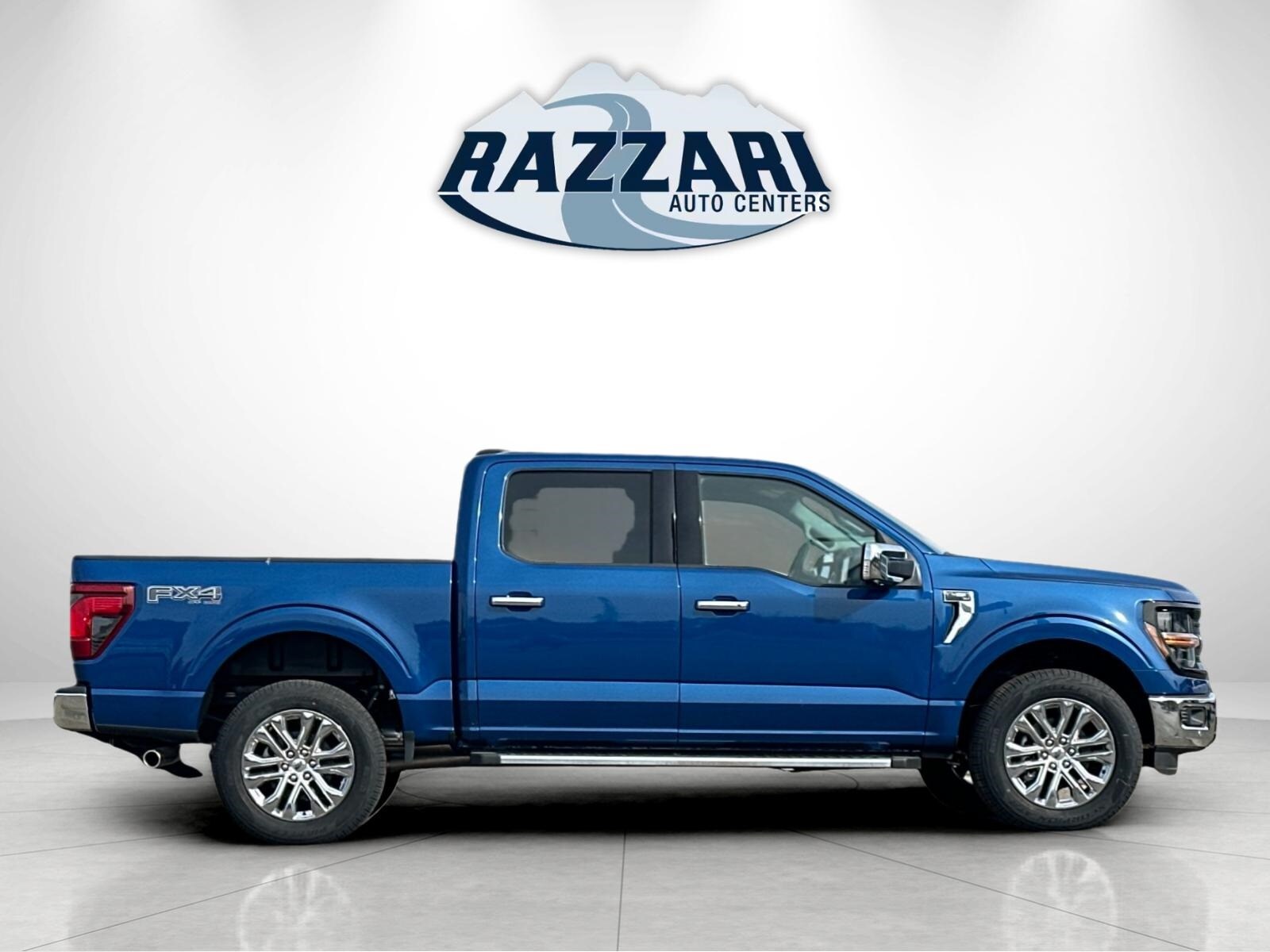 2024 Ford F-150 XLT photo 2