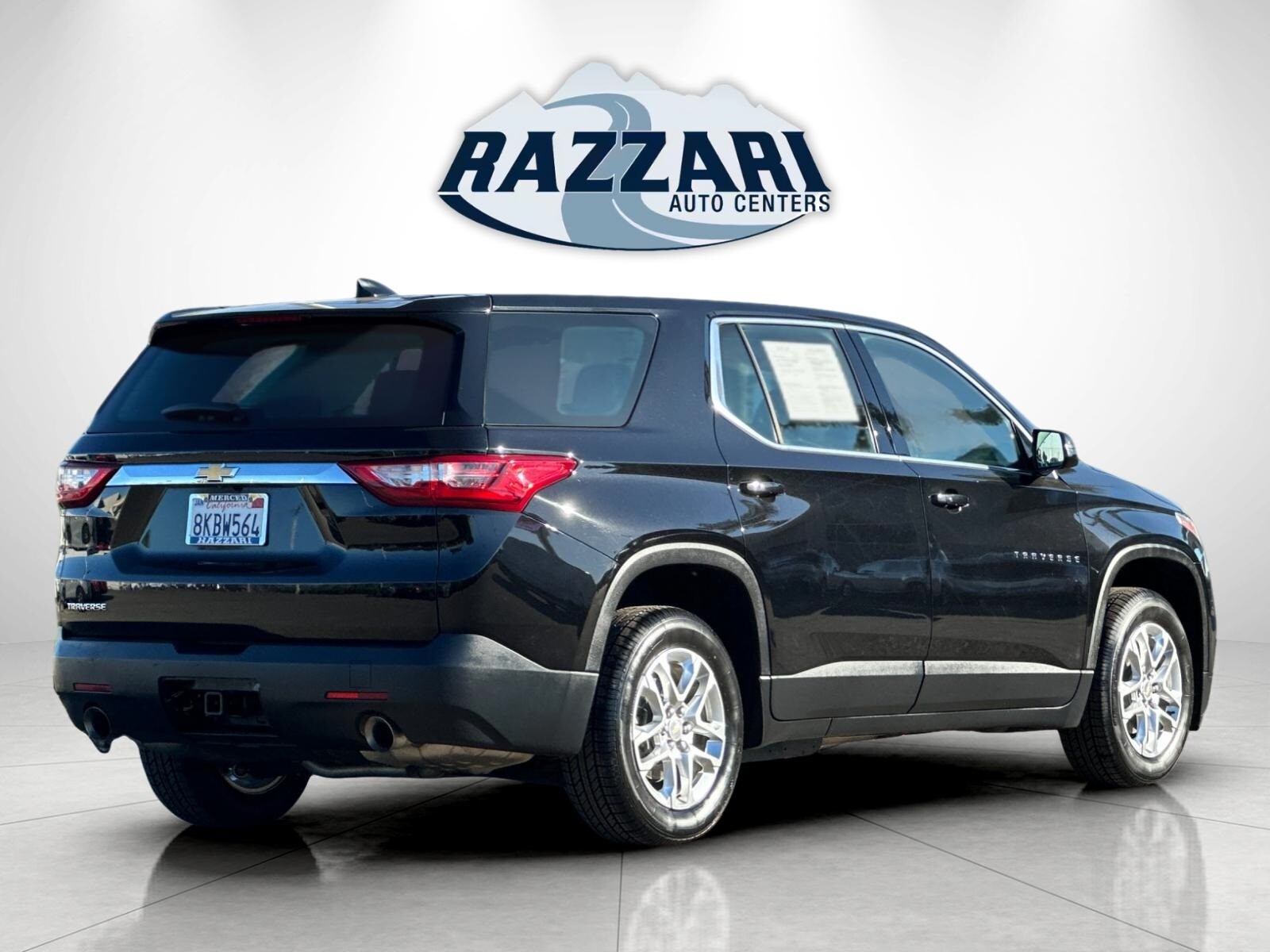 2019 Chevrolet Traverse L photo 2