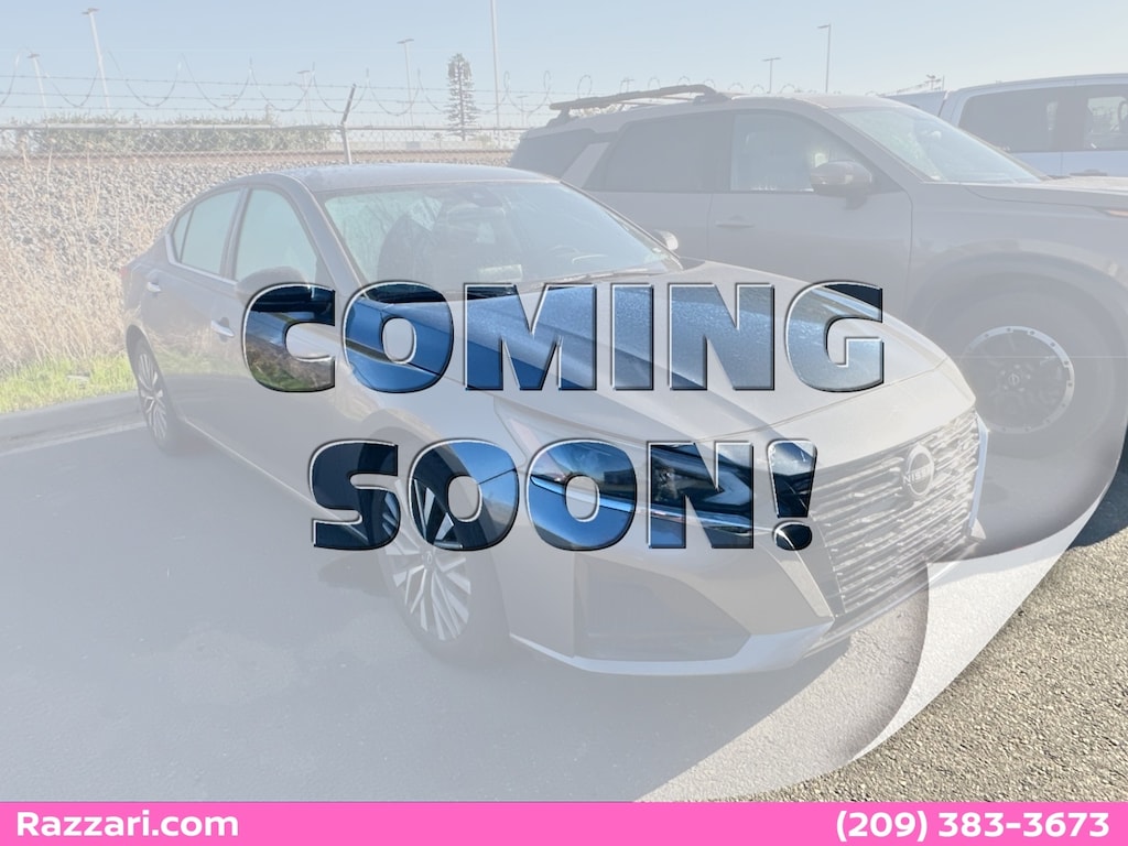 Used 2024 Nissan Altima 2.5 SV Sedan