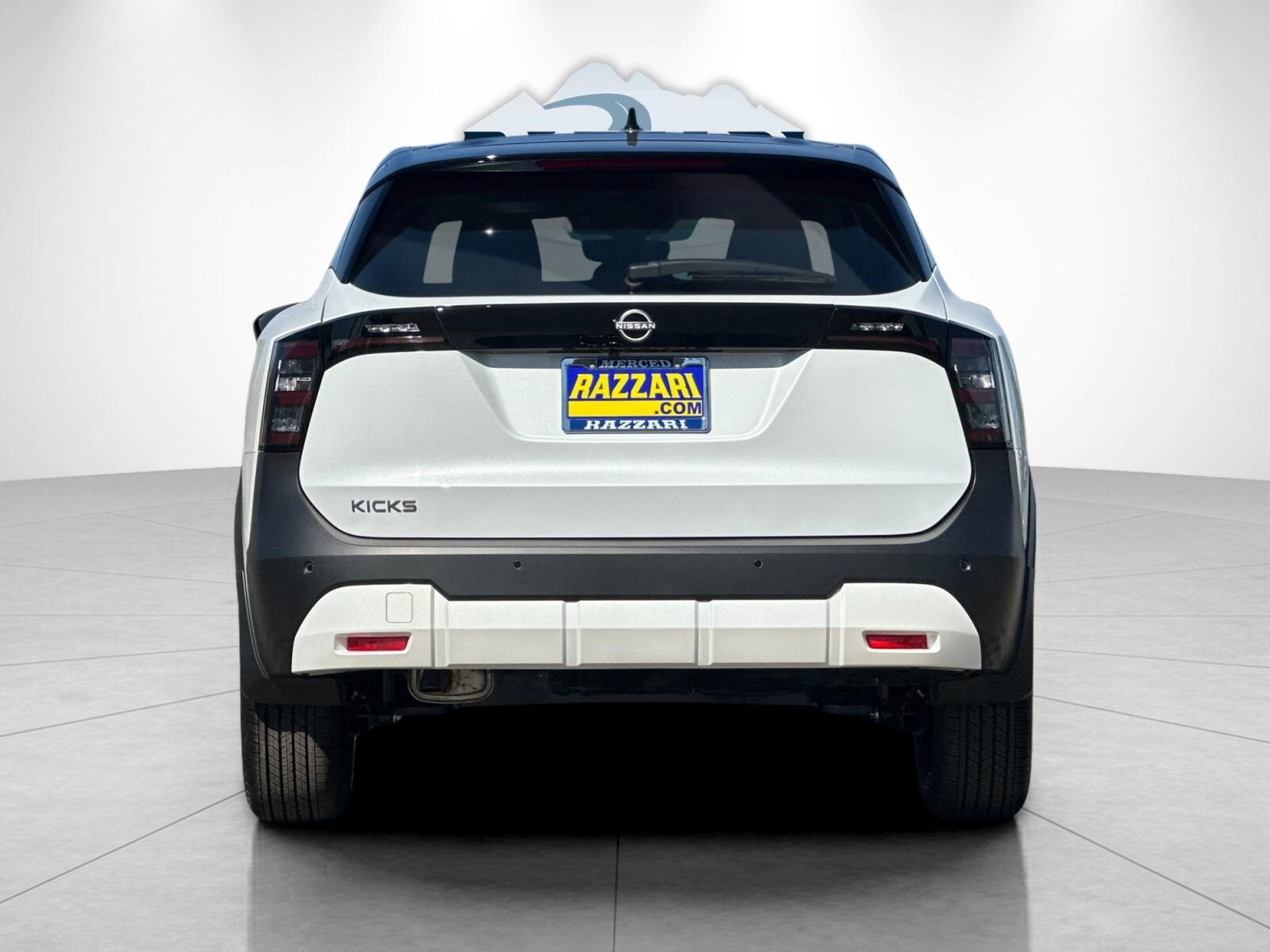 2025 Nissan Kicks SV photo 4