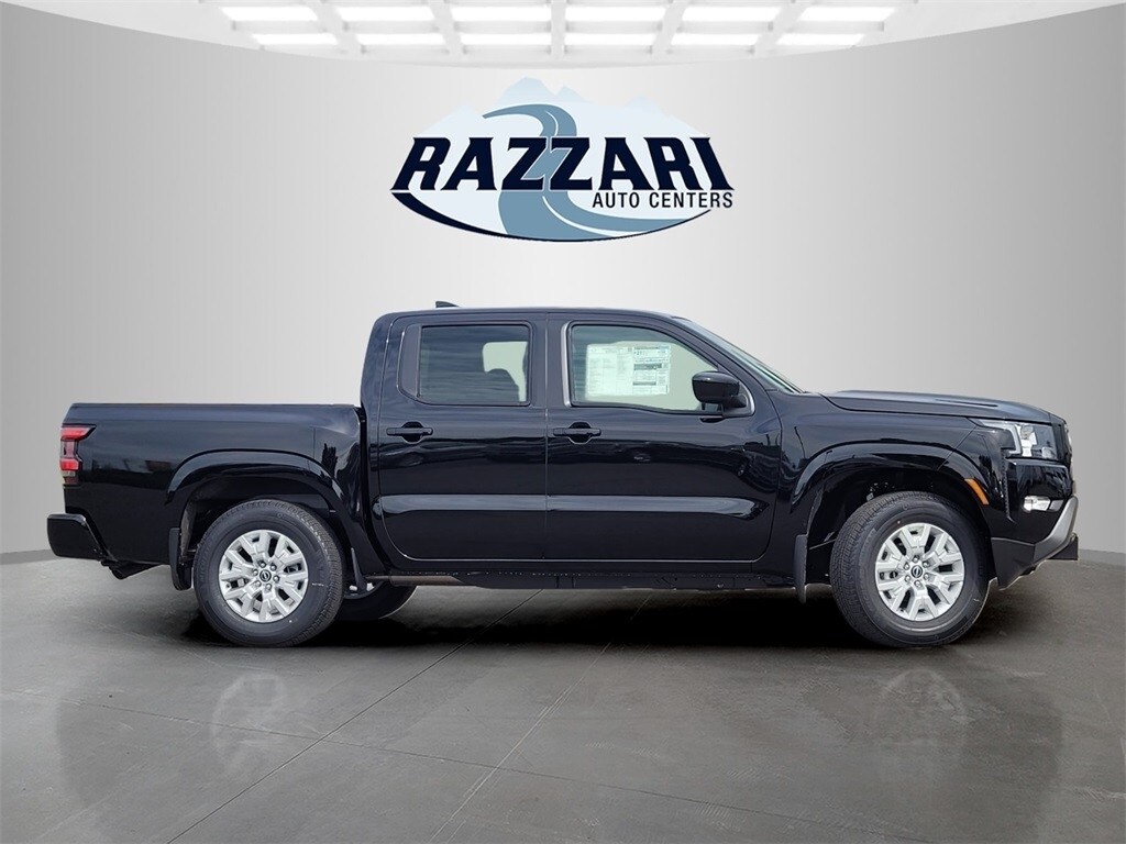 2024 Nissan Frontier SV photo 4