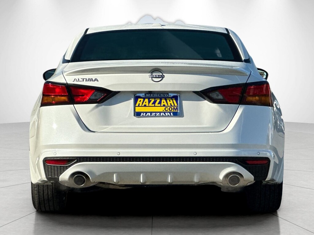 New 2025 Nissan Altima SV Sedan