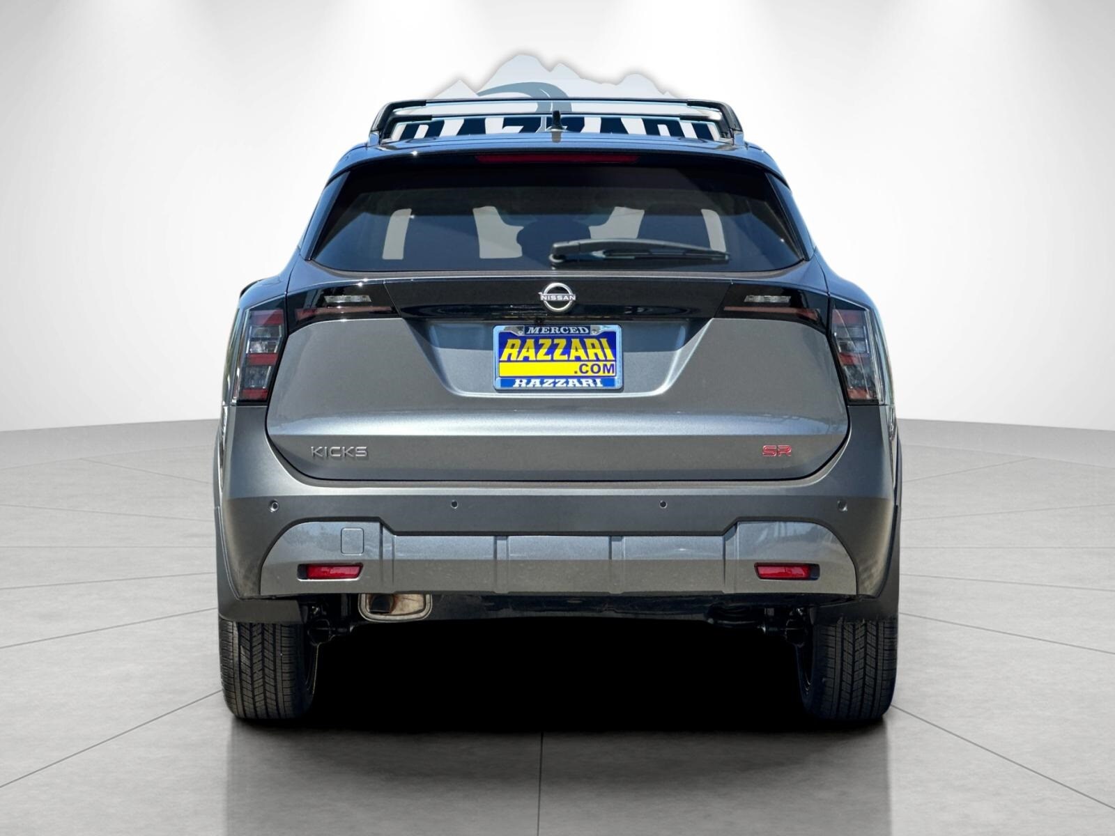 2025 Nissan Kicks SR photo 4