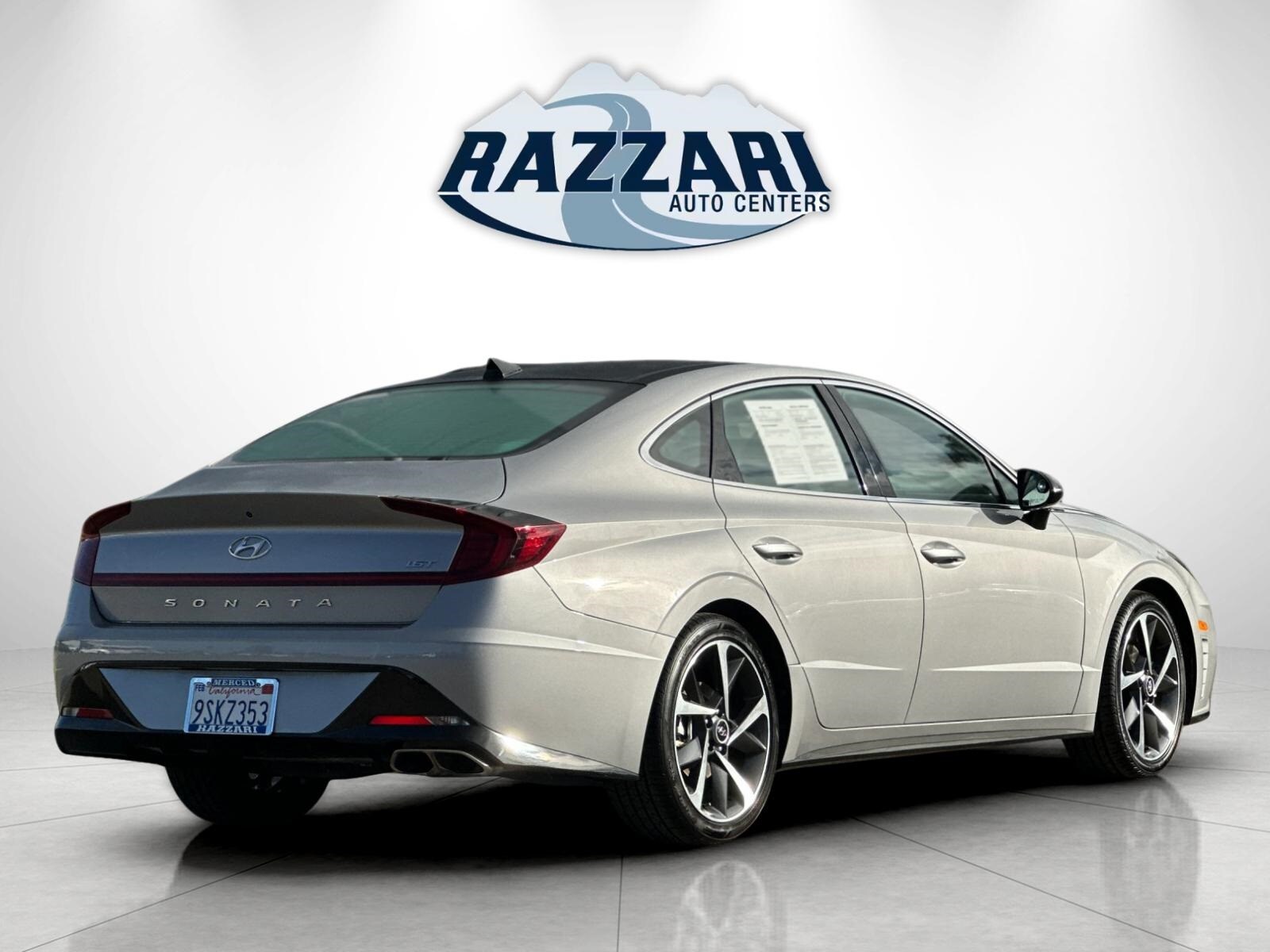 2023 Hyundai Sonata SEL Plus photo 3