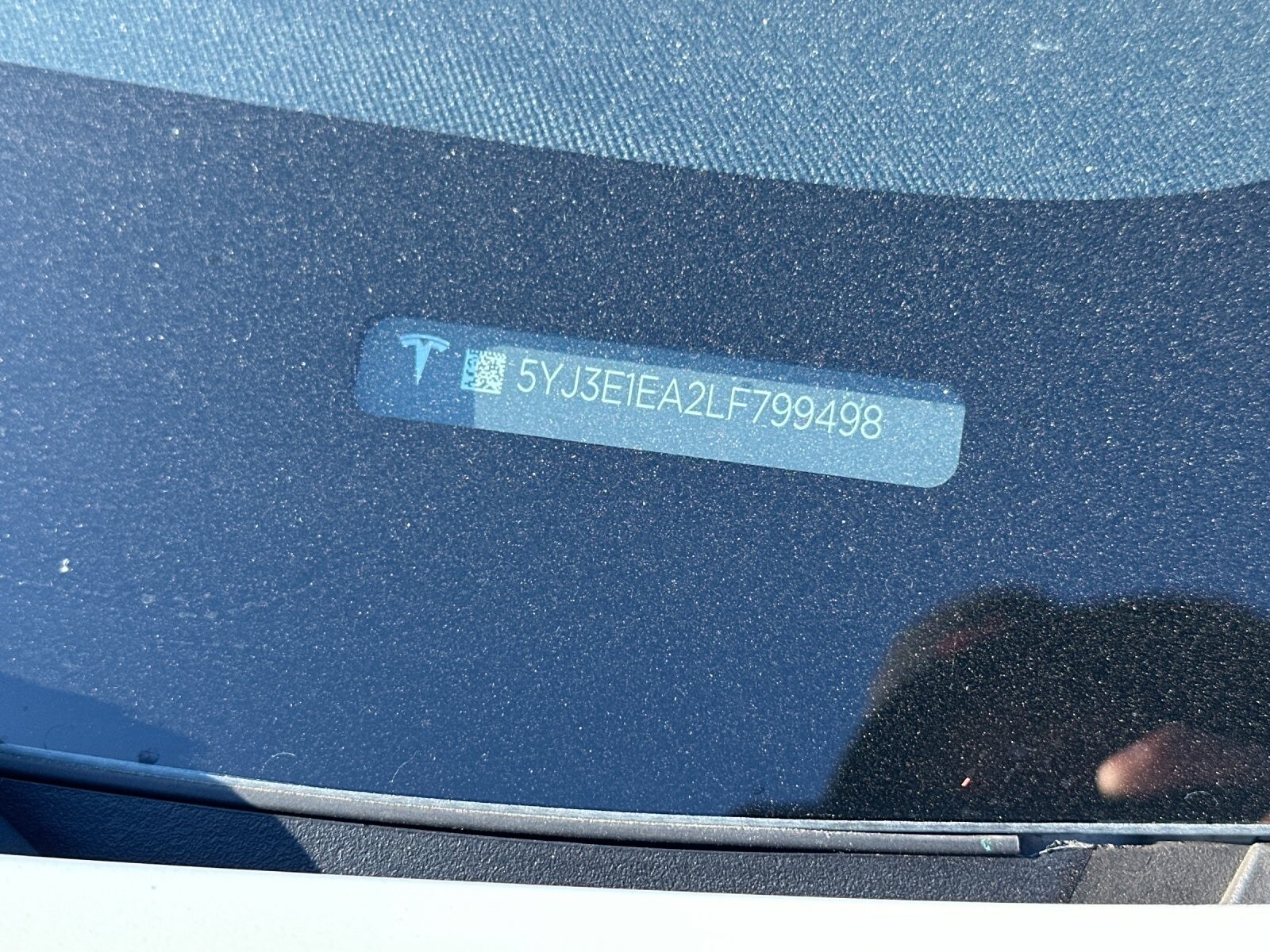 2020 Tesla Model 3 Standard Range photo 2