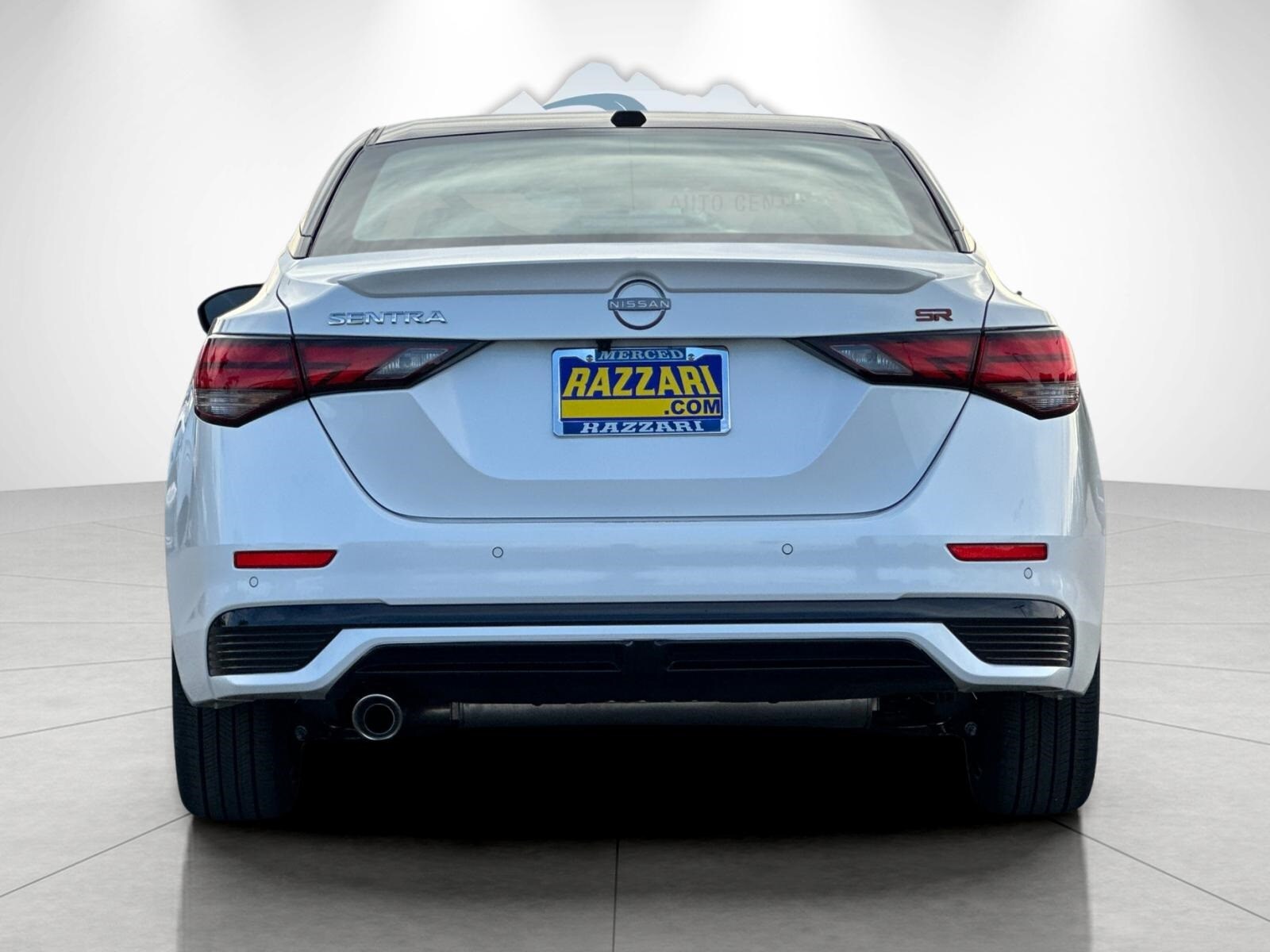 2025 Nissan Sentra SR photo 4
