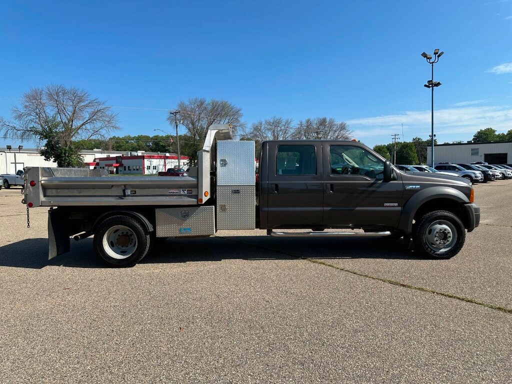 Used 2005 Ford F-550 Super Duty 4X4 4dr Crew Cab 176.2 200.2 in. WB Chassis