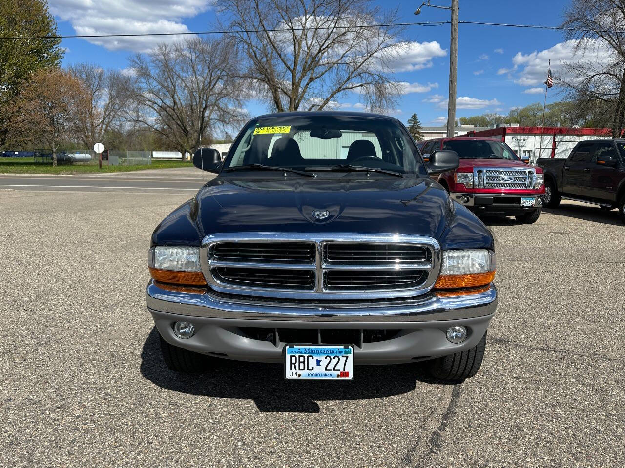 Used 2004 Dodge Dakota SLT with VIN 1D7HG42K34S712331 for sale in Faribault, Minnesota