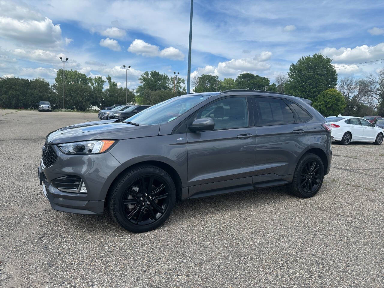 2024 Ford Edge ST-Line AWD's photo