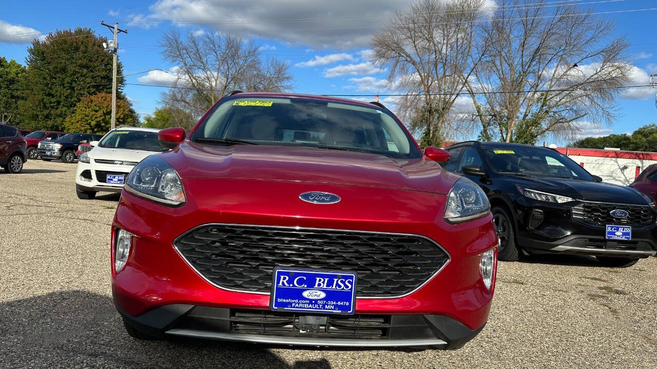 Used 2020 Ford Escape SEL with VIN 1FMCU9H9XLUA63642 for sale in Faribault, Minnesota