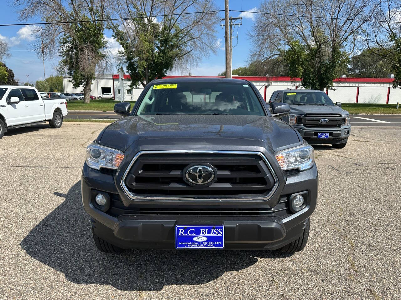 Used 2021 Toyota Tacoma SR5 with VIN 3TMCZ5AN4MM420843 for sale in Faribault, Minnesota