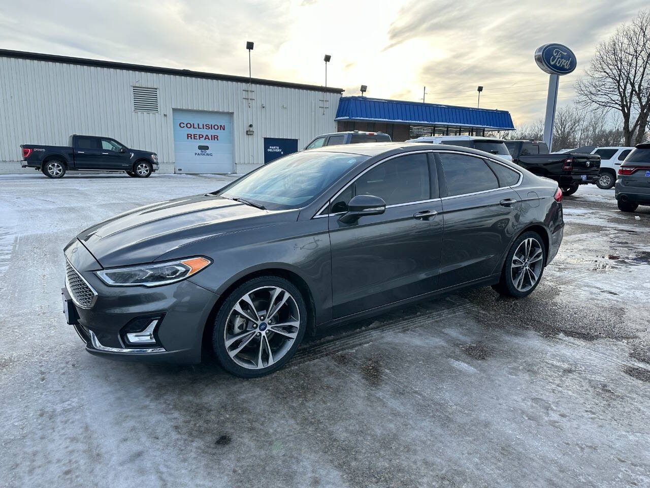 2020 Ford Fusion Titanium's photo