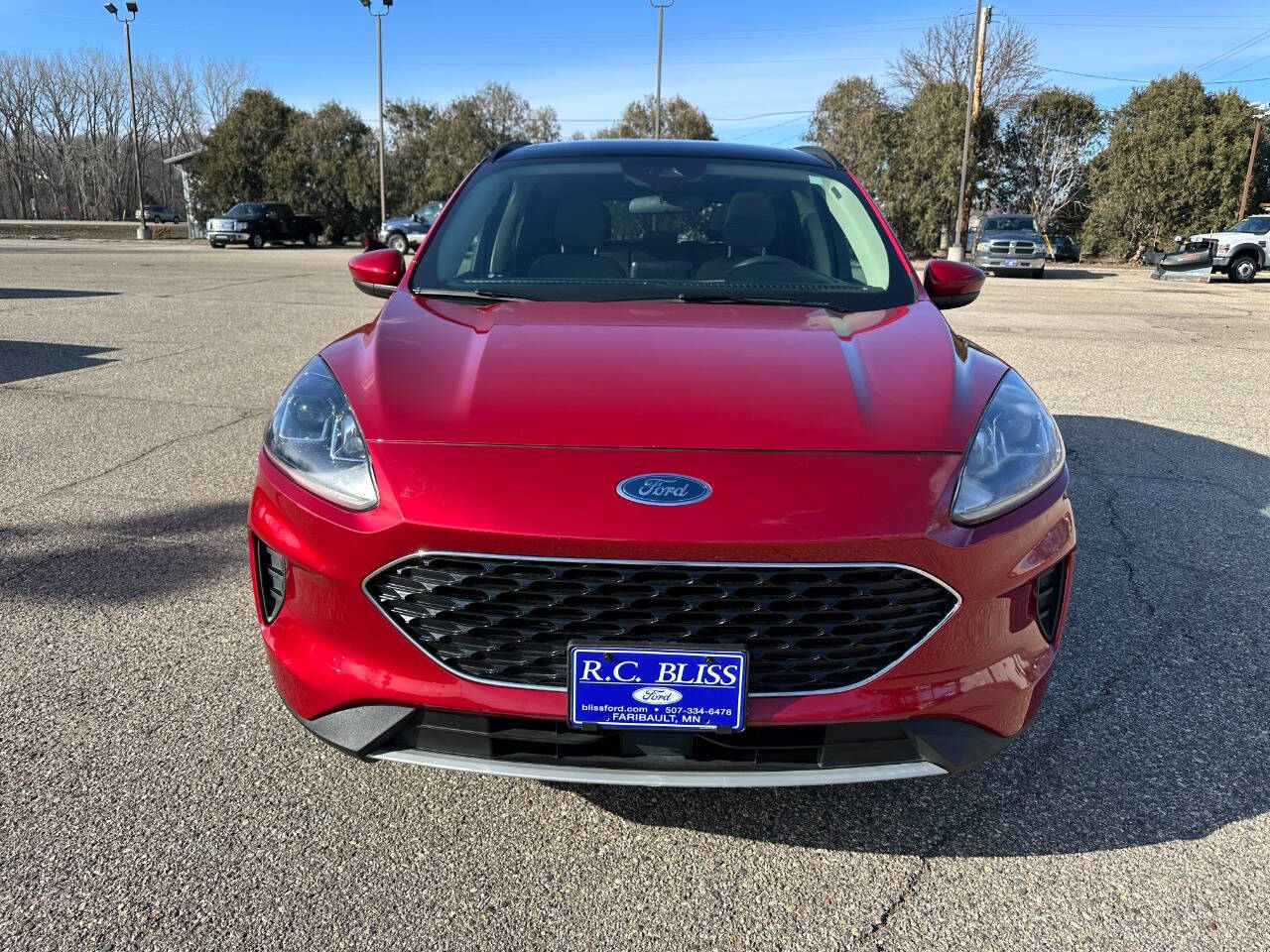 Used 2020 Ford Escape SE with VIN 1FMCU9G64LUA35181 for sale in Faribault, Minnesota