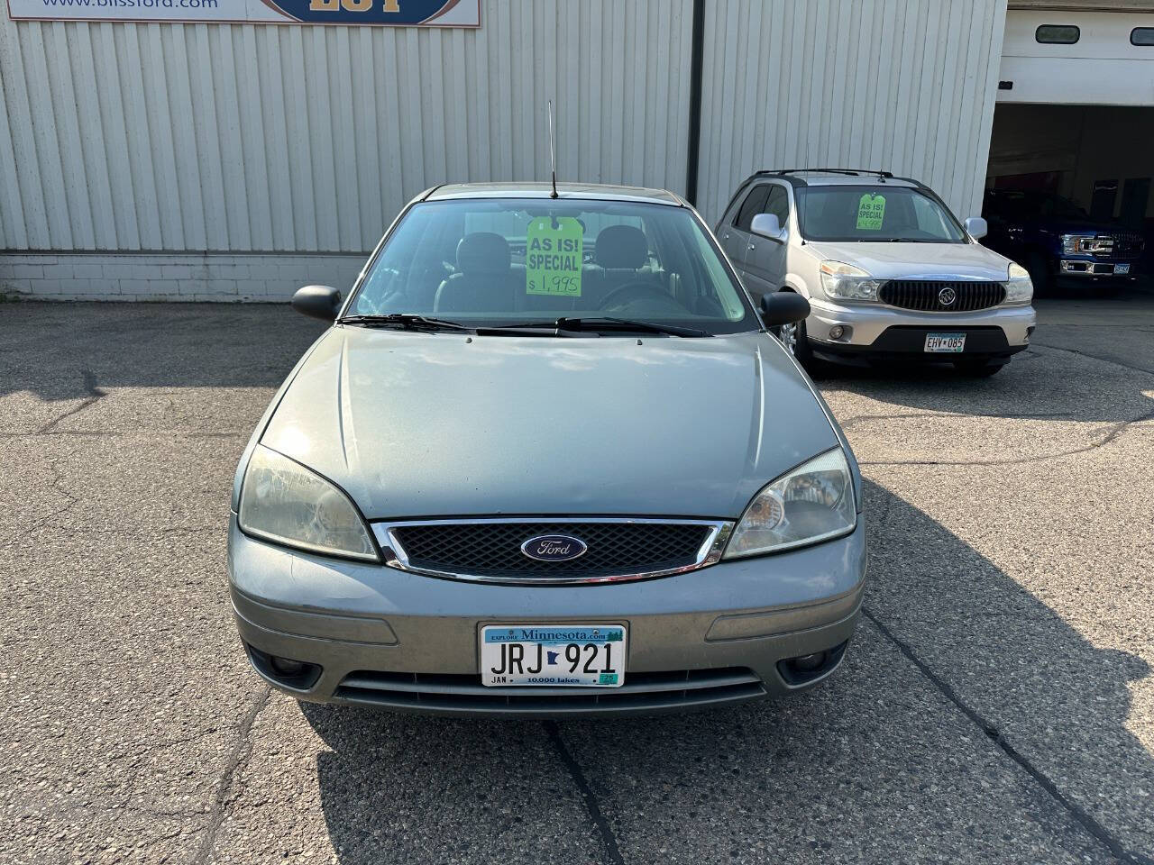 Used 2006 Ford Focus ZX4 SES with VIN 1FAHP34N76W143125 for sale in Faribault, Minnesota