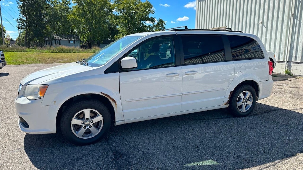 Used 2013 Dodge Grand Caravan SXT 4dr Mini Van Minivan