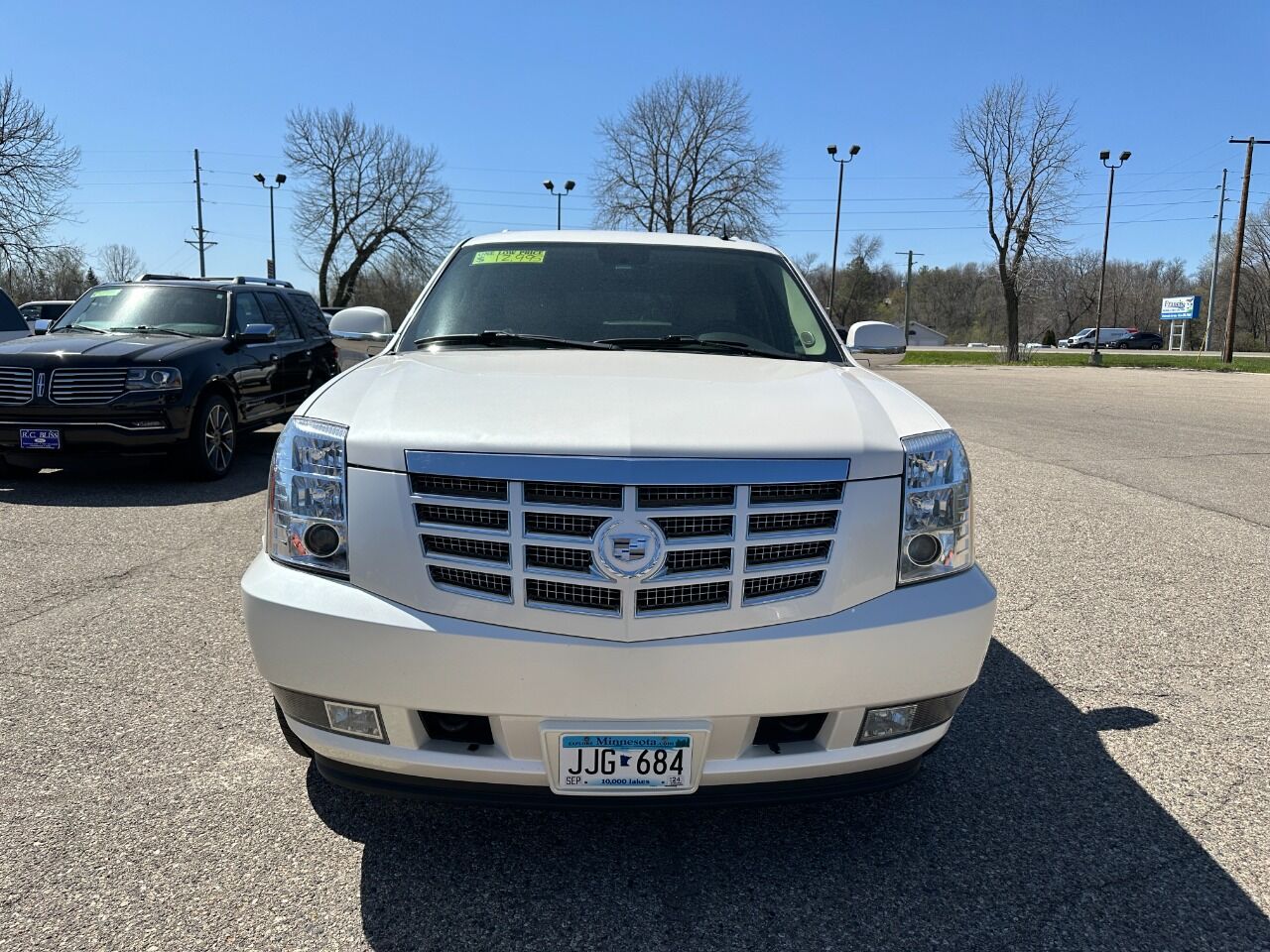 Used 2011 Cadillac Escalade Luxury with VIN 1GYS4BEF9BR162644 for sale in Faribault, Minnesota