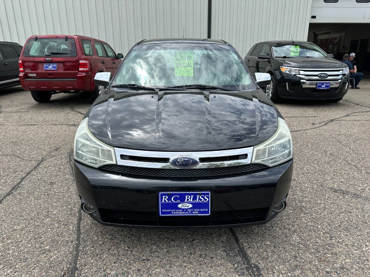 Used 2008 Ford Focus SE with VIN 1FAHP35N88W152692 for sale in Faribault, Minnesota