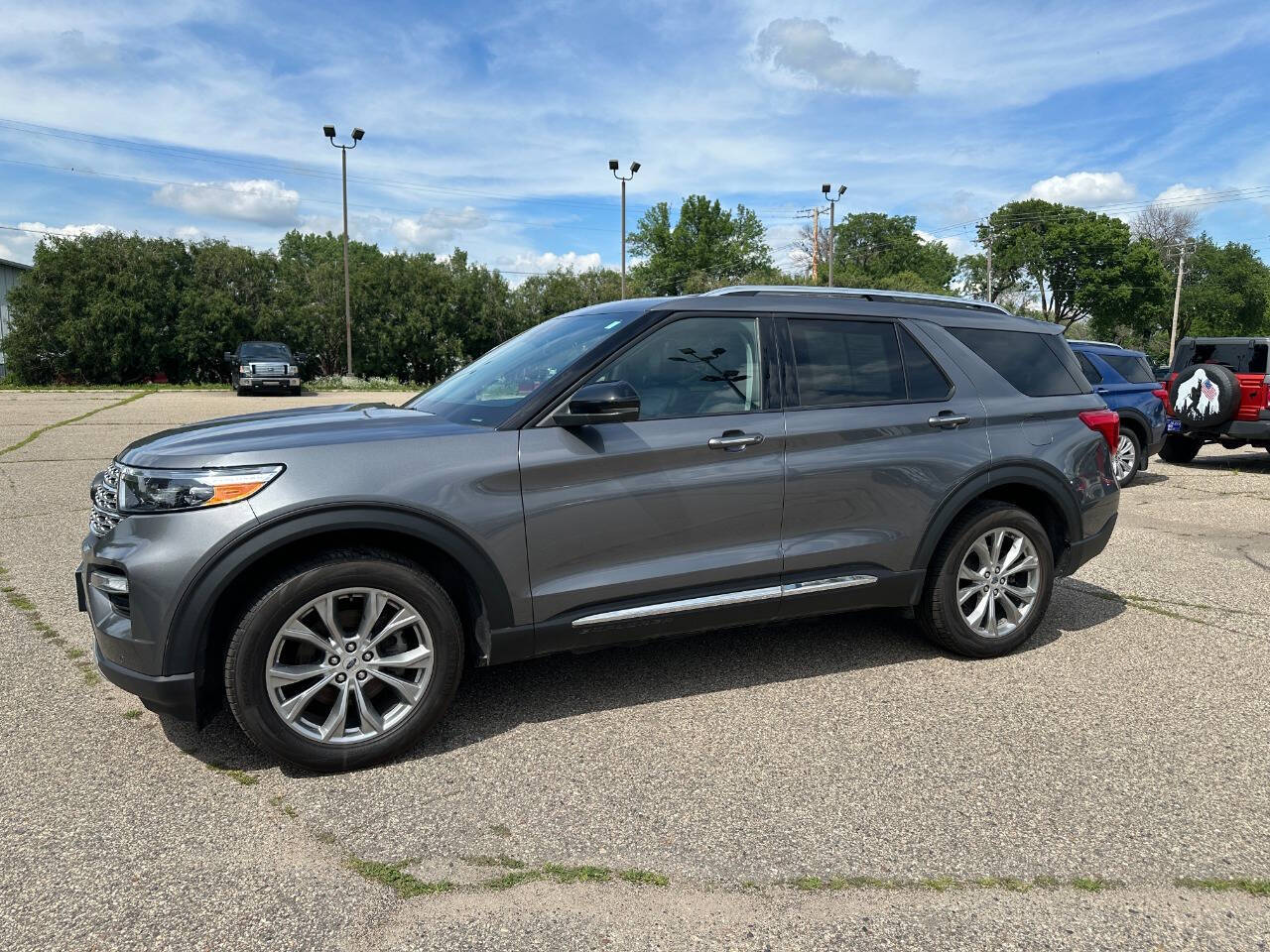 2022 Ford Explorer Limited 4WD's photo