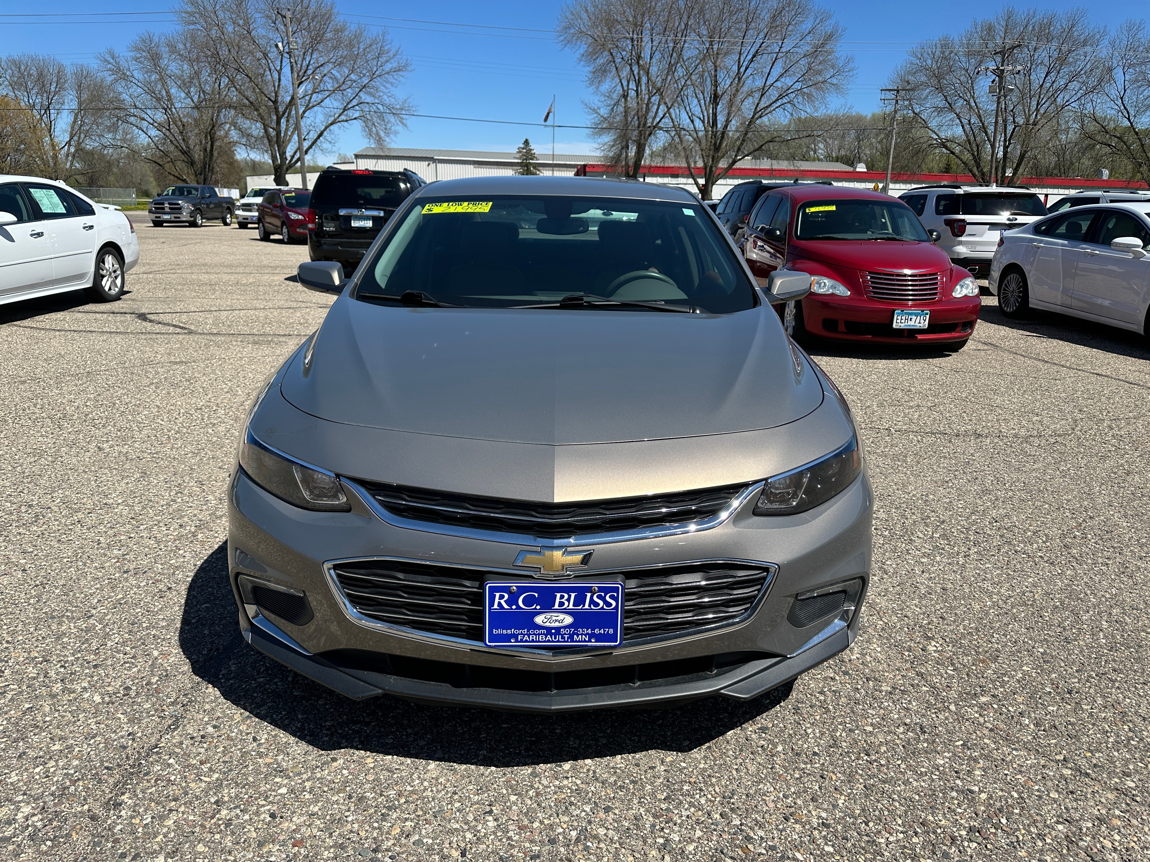 Used 2018 Chevrolet Malibu Premier with VIN 1G1ZE5SX0JF135860 for sale in Faribault, Minnesota