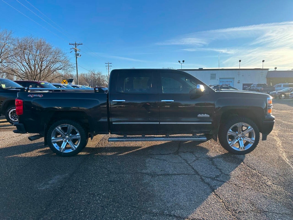 Used 2014 Chevrolet Silverado 1500 High Country 4x4 4dr Crew Cab 5.8 ft. SB Pickup Truck