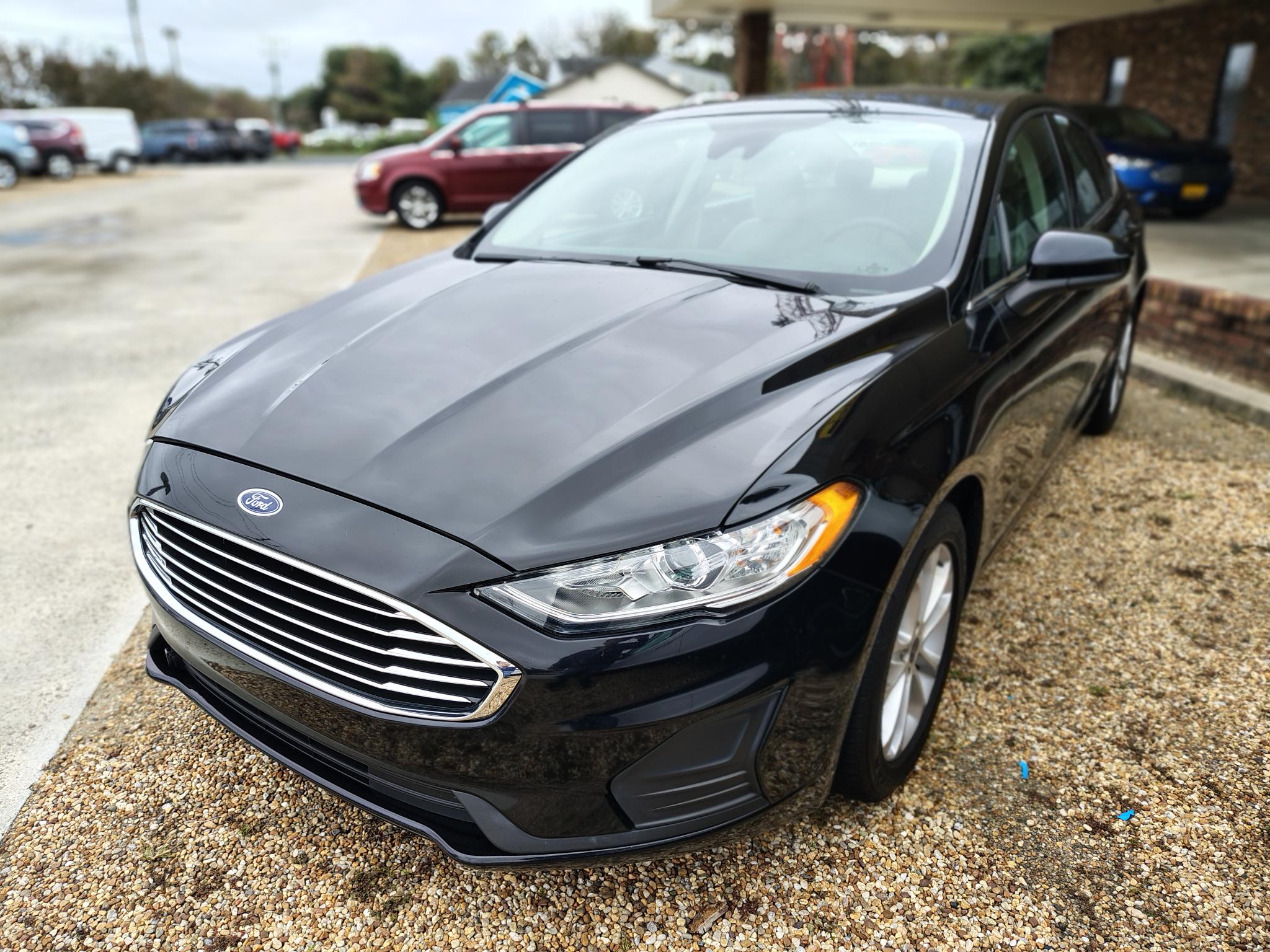 2020 Ford Fusion SE