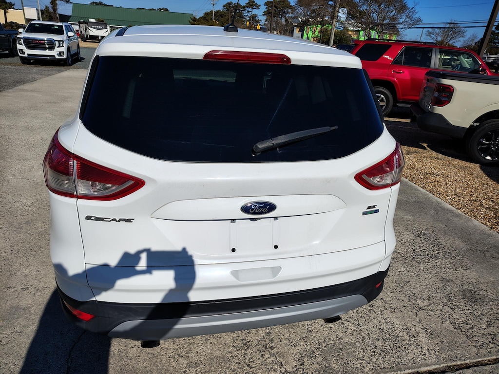 Used 2016 Ford Escape SE SUV