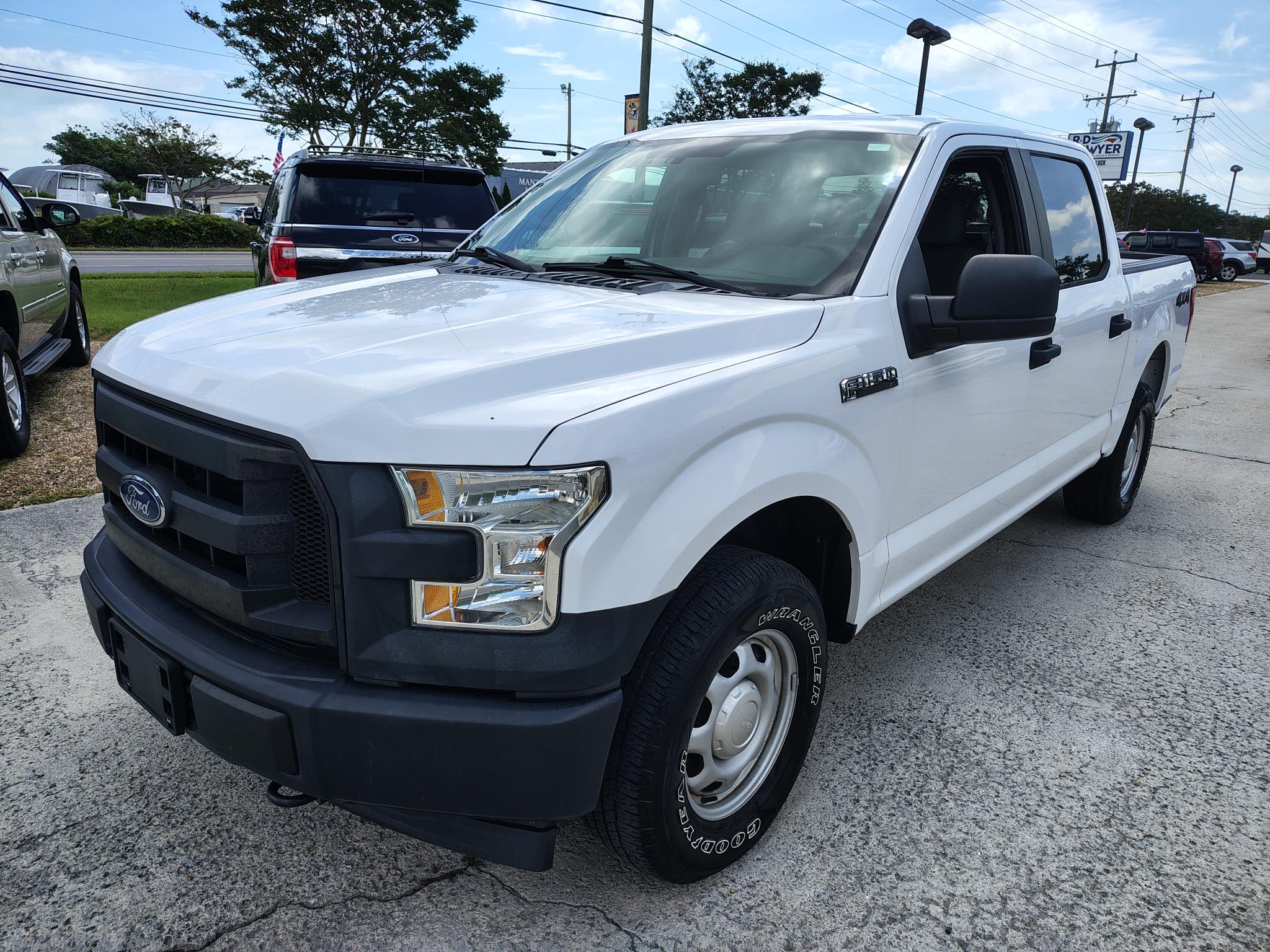 2017 Ford F-150 XL 4x4 SuperCrew 5-1/2 Box's photo