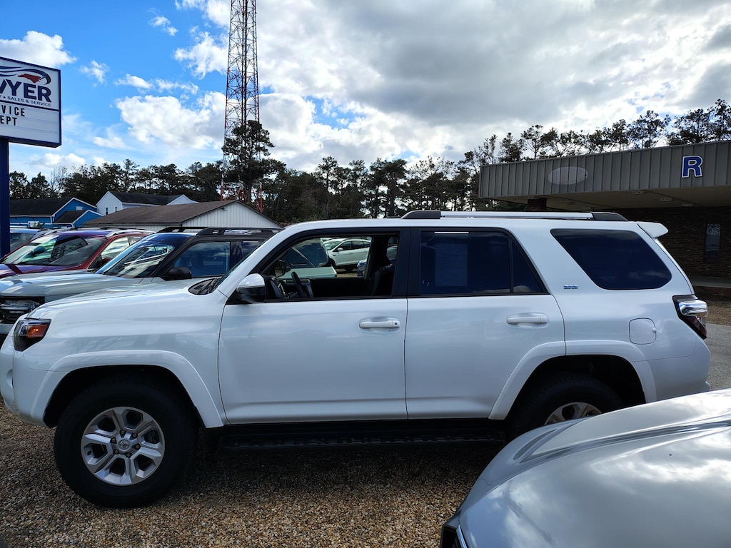 Used 2024 Toyota 4Runner SR5/SR5 SUV