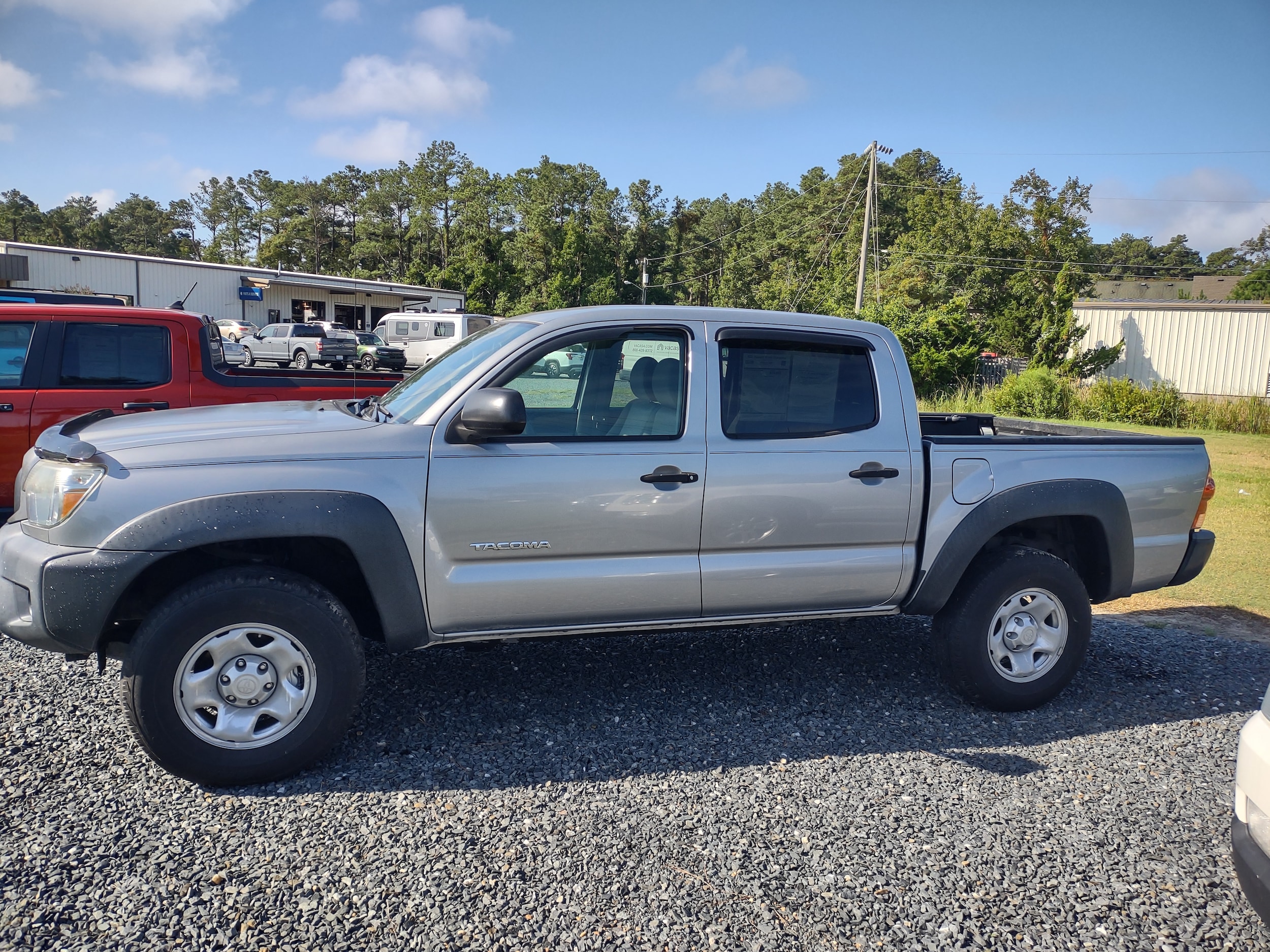 Used 2015 Toyota Tacoma Base with VIN 3TMLU4ENXFM180283 for sale in Manteo, NC