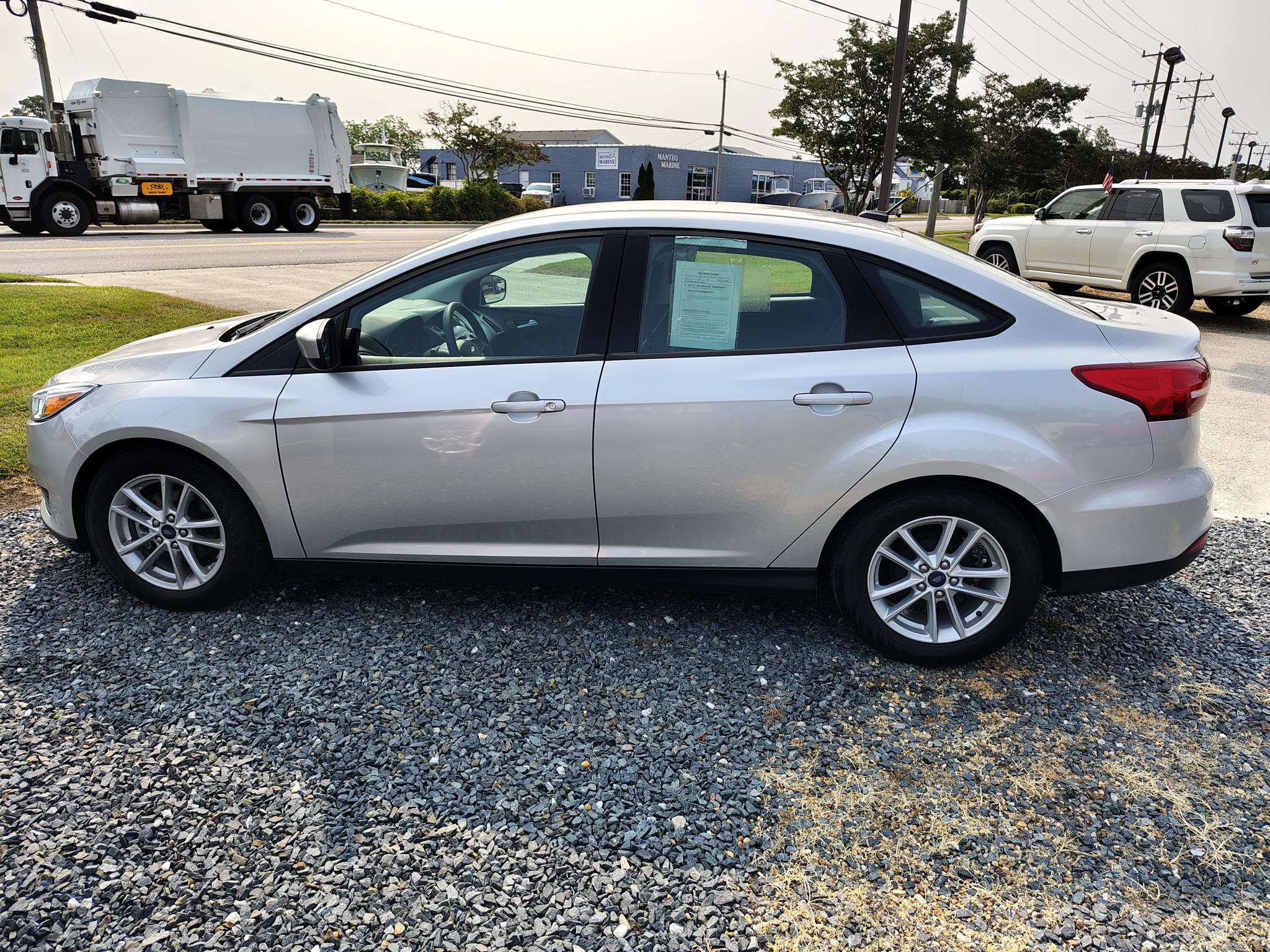 Used 2018 Ford Focus SE with VIN 1FADP3F21JL328282 for sale in Manteo, NC